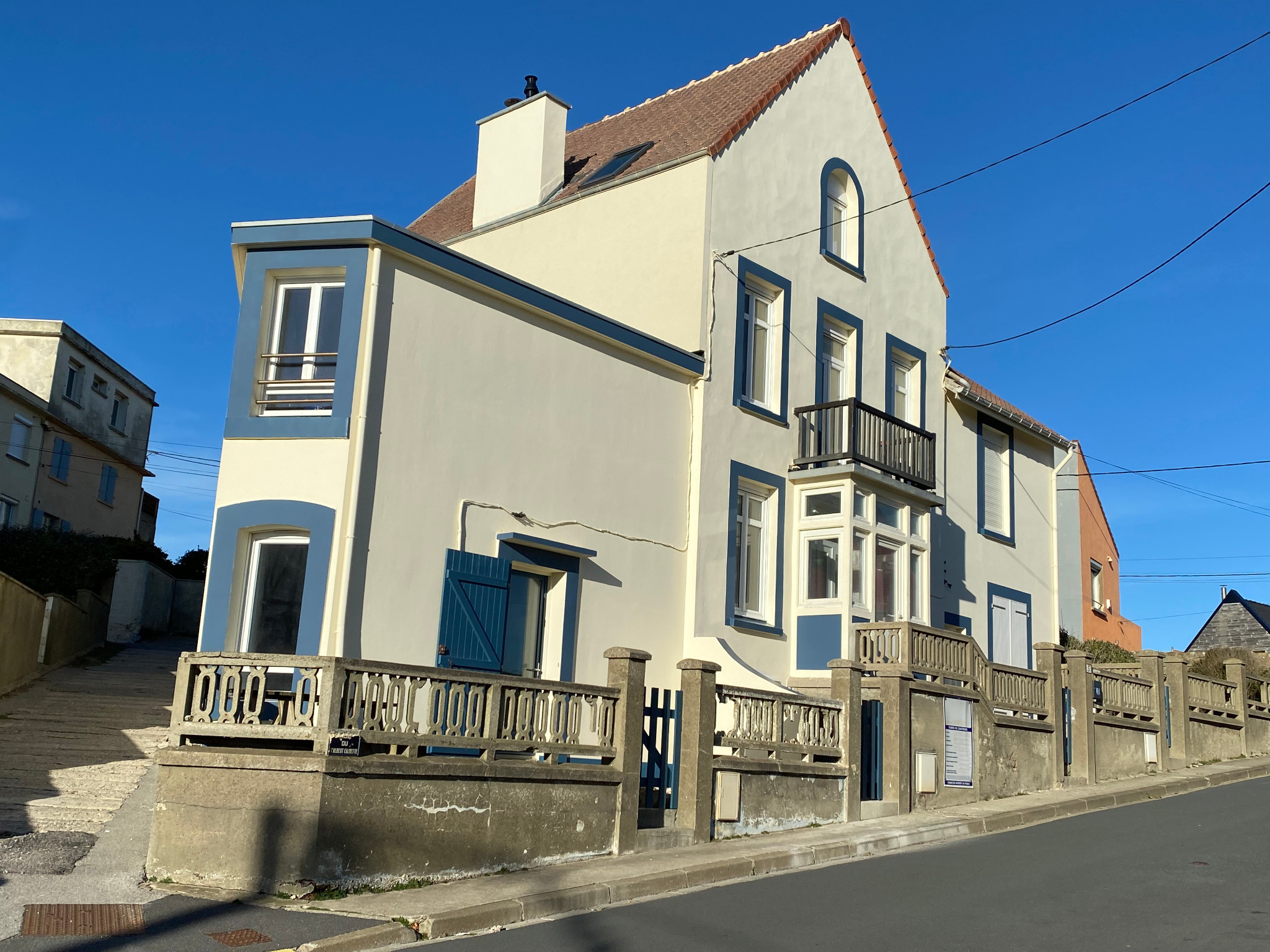 Vue de la façade du ChaletTheodore